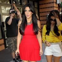 Kim Kardashian and Kourtney Kardashian filming for their reality show | Picture 67834